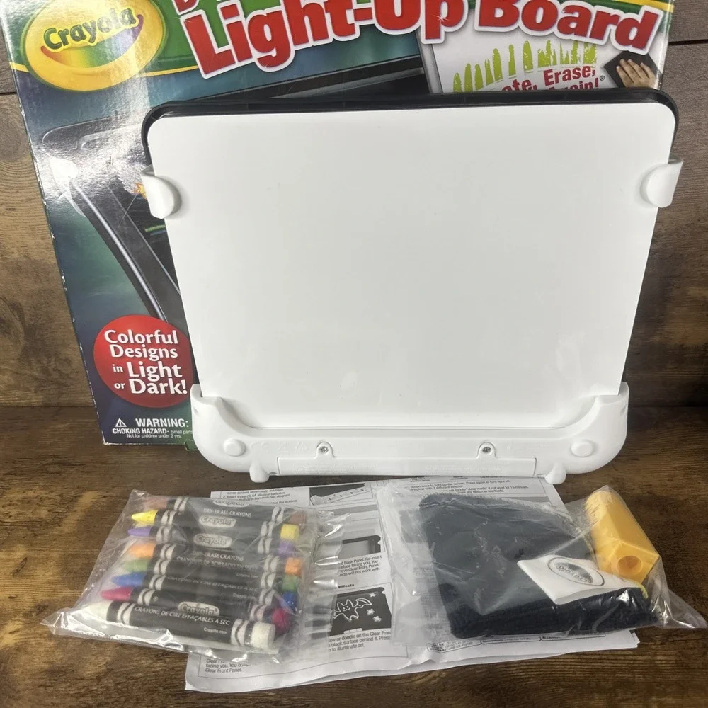 Crayola Dry Erase Light Up Board Art Set Erasable Crayon Tablet Toy Dual Sided